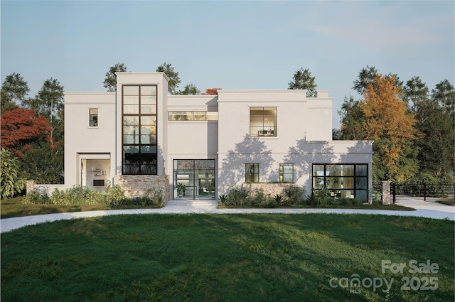 view of front of property with stucco siding
