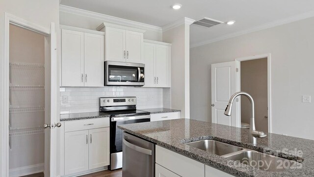 322 Creekview Rd, Hendersonville, NC 28792 - photo 5