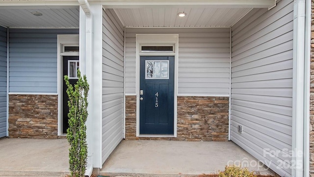 330 Creekview Rd, Hendersonville, NC 28792 - photo 2
