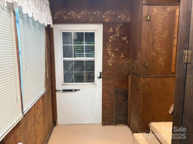 1014 Skyway Dr, Kannapolis, NC 28083 - view of property entrance