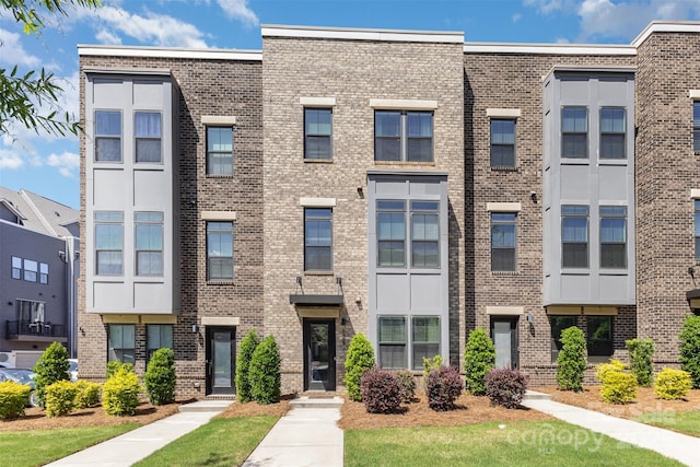 625 Uwharrie River Rd, Charlotte, NC 28211 - townhome / multi-family property with brick siding