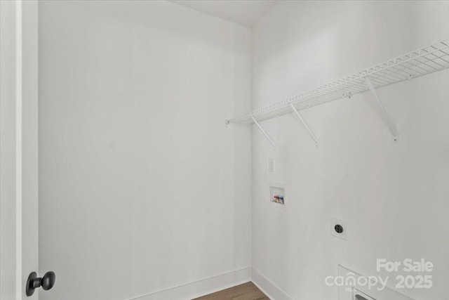 4541 Kings Ct, Hickory, NC 28602 - laundry area featuring electric dryer hookup, hookup for a washing machine, baseboards, and wood finished floors