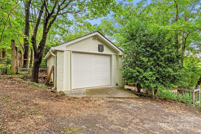 160 Hidden Hill Rd, Tryon, NC 28782 - detached garage featuring driveway