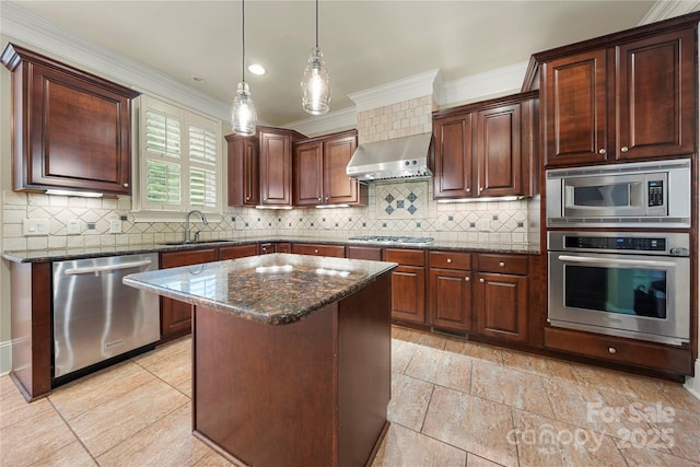 310 Ridge Reserve Dr, Clover, SC 29710 - kitchen featuring stainless steel appliances, a sink, crown molding, range hood, and dark stone counters