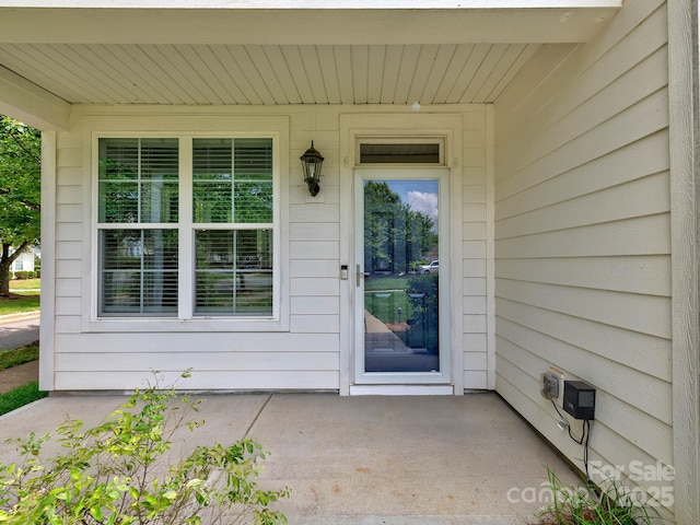 view of property entrance