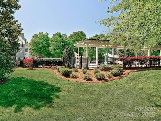 view of yard featuring a pergola