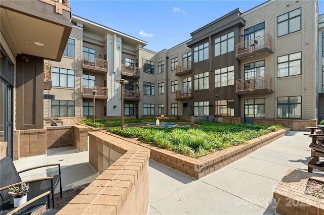 810 W 4th St Unit 201, Winston Salem, NC 27101 - view of surrounding community