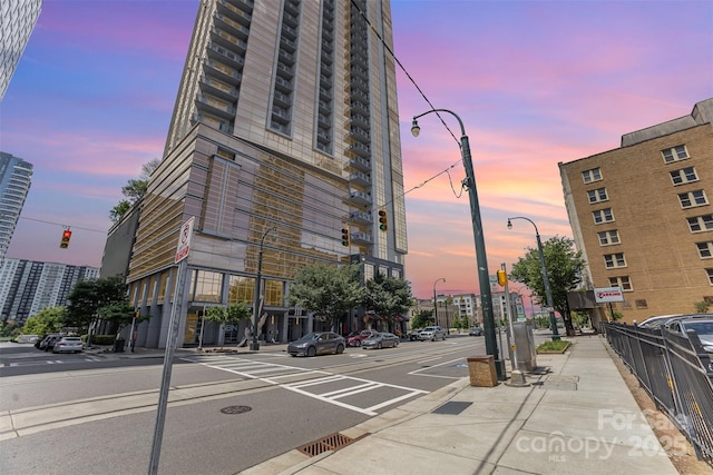 333 W Trade St Unit 1500, Charlotte, NC 28202 - view of property at dusk