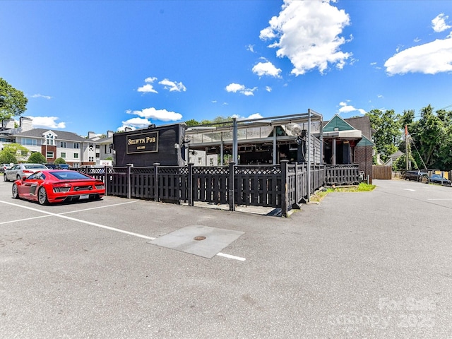 2810 Selwyn Ave Unit 104, Charlotte, NC 28209 - view of property with uncovered parking