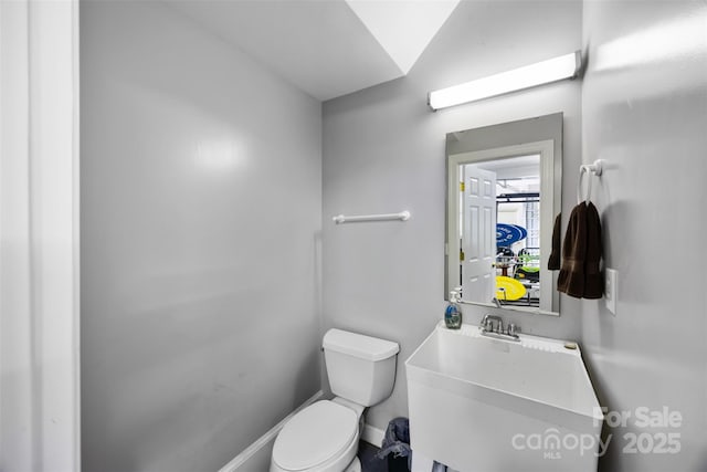 6409 Barkley Farm Rd, Huntersville, NC 28078 - half bath featuring toilet, vanity, and baseboards
