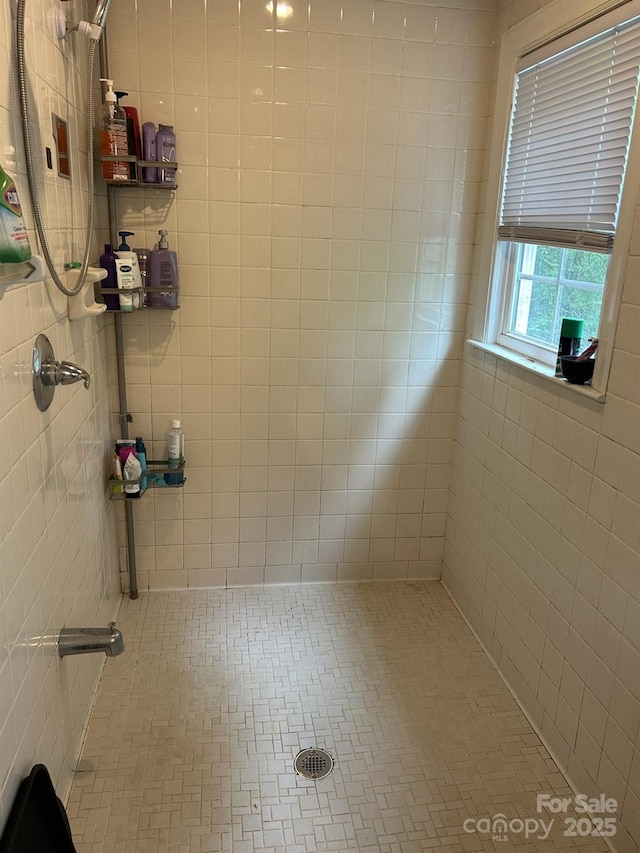 259 Oakland Heights Rd, Forest City, NC 28043 - full bathroom with a tile shower