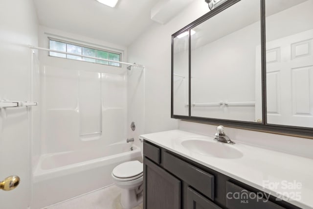 124 Hilltop Rd, Black Mountain, NC 28711 - full bathroom with toilet, vanity, and bathtub / shower combination