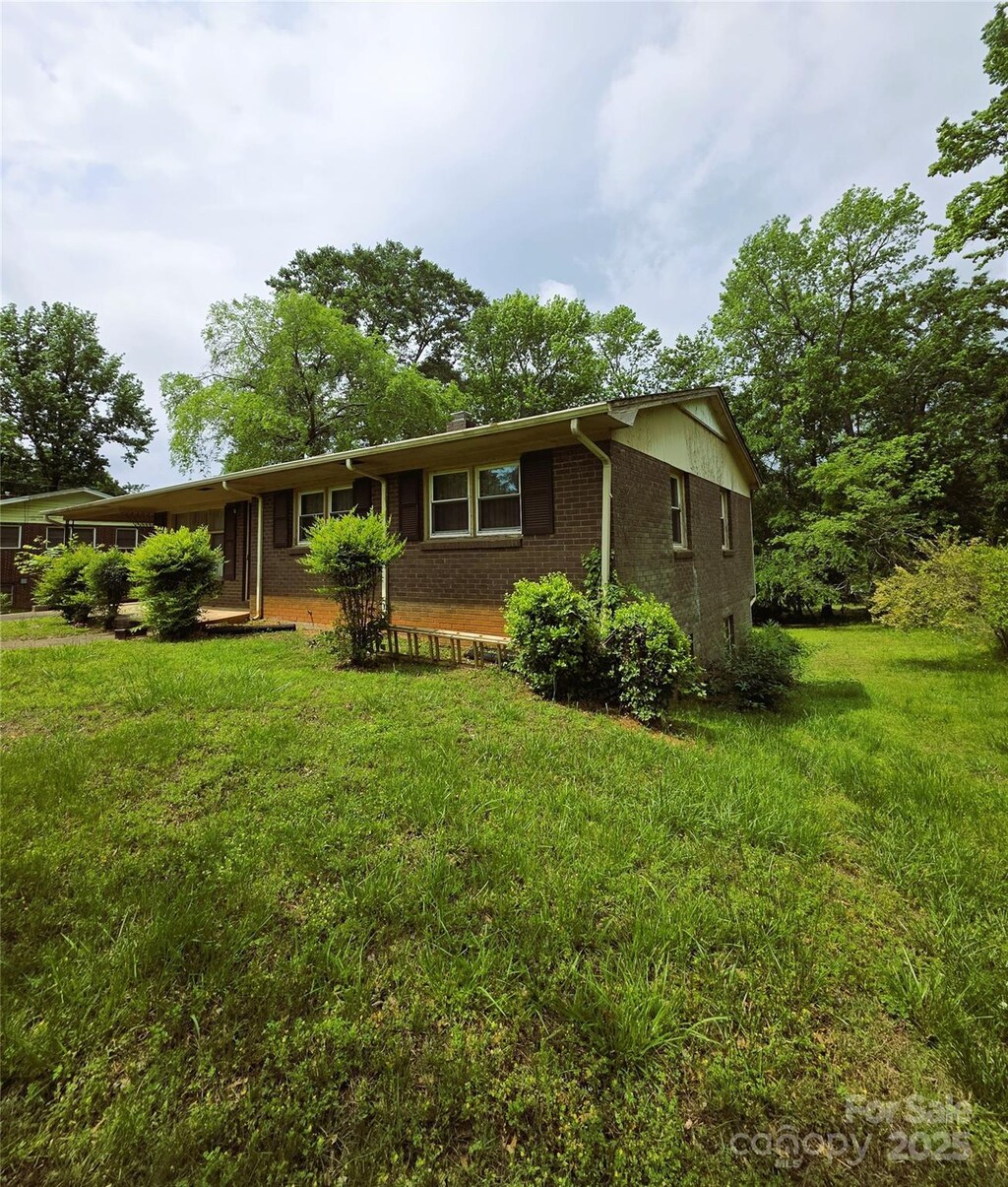 1105 Stanton Dr, Shelby, NC 28150 - photo 2