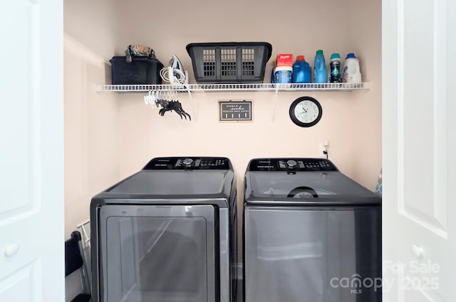 5748 Timbertop Ln, Charlotte, NC 28215 - washroom with separate washer and dryer