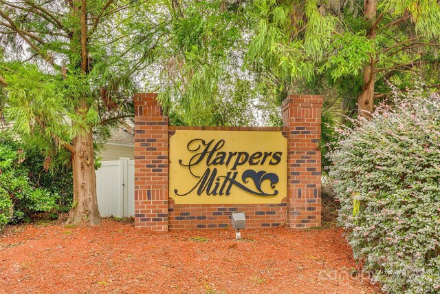 2169 Shady Pond Dr, Clover, SC 29710 - view of community sign