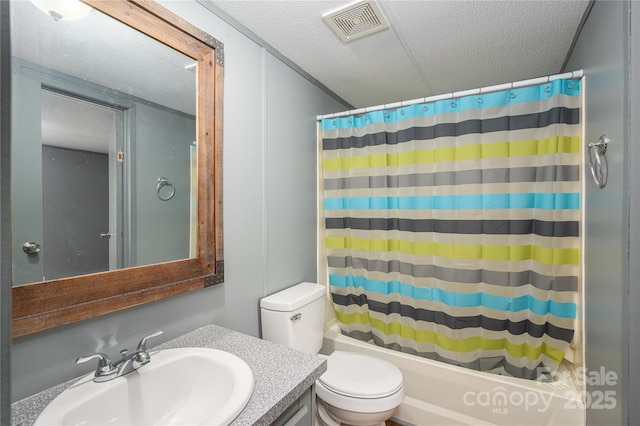 376 Puzzle Creek Rd, Bostic, NC 28018 - full bath with a textured ceiling, shower / tub combo with curtain, vanity, and toilet