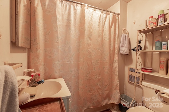 102 Lanier St, Mount Holly, NC 28120 - full bathroom featuring toilet and curtained shower