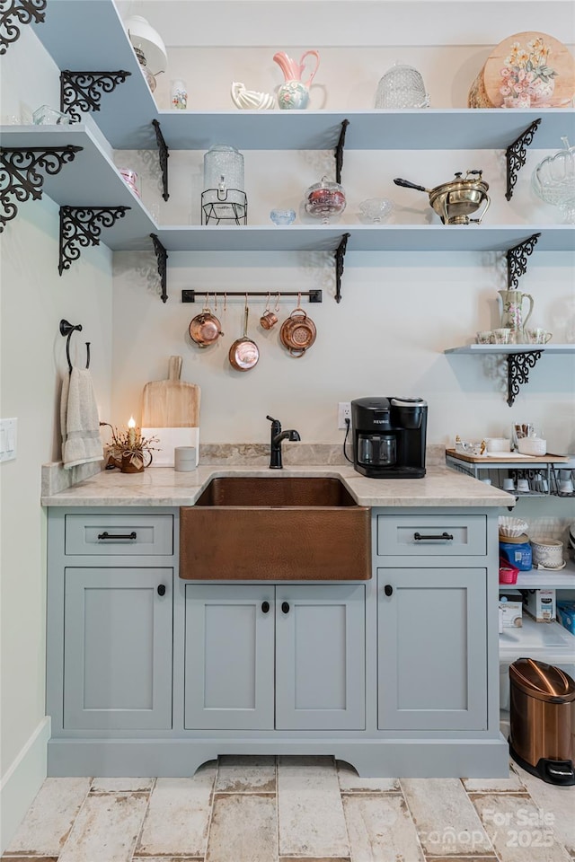 442 Signature Row Blvd, Waynesville, NC 28785 - bar with a sink