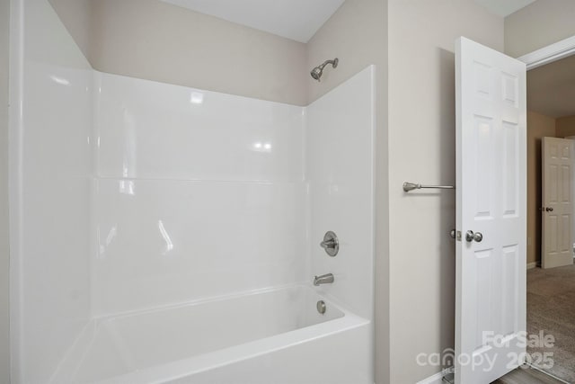 528 S Caldwell St, Salisbury, NC 28144 - bathroom featuring shower / tub combination
