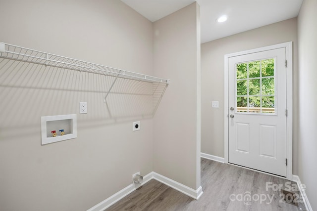 528 S Caldwell St, Salisbury, NC 28144 - washroom with wood finished floors, hookup for an electric dryer, and hookup for a washing machine
