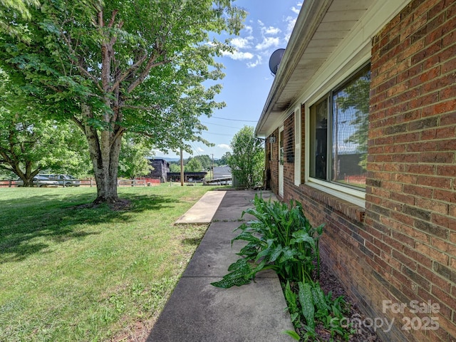 522 Bailey Mountain Rd, Mars Hill, NC 28754 - view of green lawn