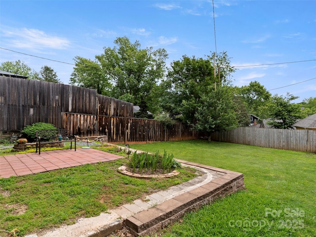 6 Woodley Ave, Asheville, NC 28804 - view of yard featuring a patio area