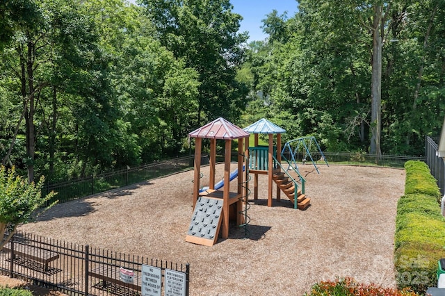10327 Shelter Rock Ct, Charlotte, NC 28214 - view of community playground