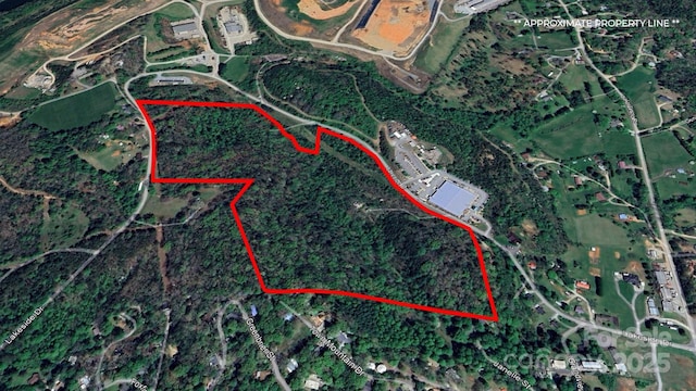 1817 Lakeside Dr, Franklin, NC 28734