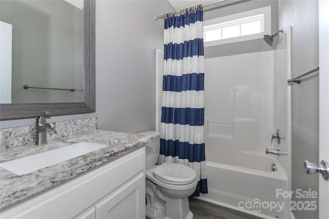 3709 Creek Ridge Dr, Denver, NC 28037 - full bathroom featuring shower / bath combo with shower curtain, vanity, toilet, and wood finished floors