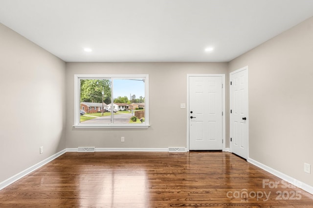 316 Fulton St, Kings Mountain, NC 28086 - foyer with wood finished floors, baseboards, and recessed lighting