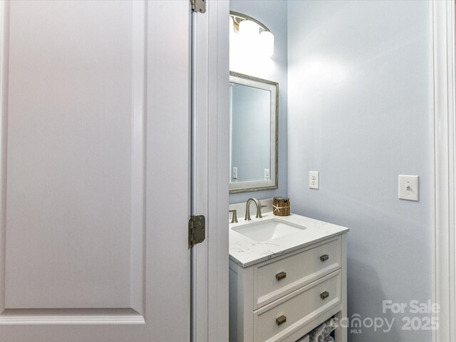 10800 Alabaster Dr, Davidson, NC 28036 - bathroom featuring vanity
