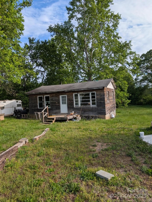 5040 Fairview Church Rd, Lincolnton, NC 28092 - view of front of property featuring a deck and a front lawn
