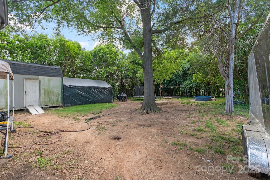 2201 Grimes St, Charlotte, NC 28206 - view of yard with view of scattered trees