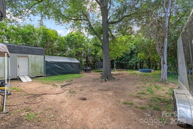 2201 Grimes St, Charlotte, NC 28206 - view of yard with view of scattered trees