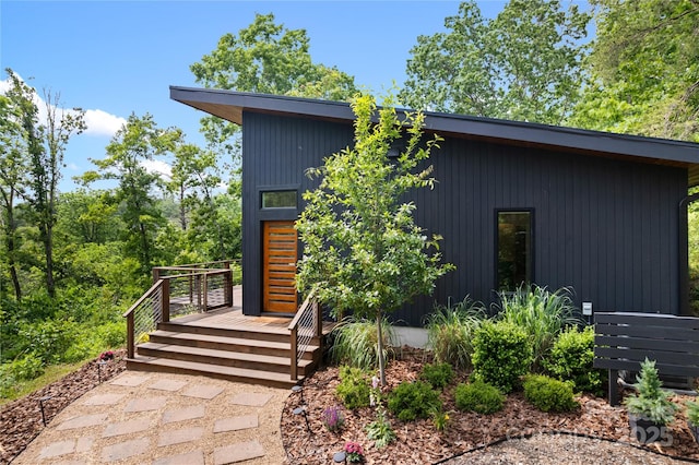 7 Big Rocky Top Dr, Weaverville, NC 28787 - view of front of home featuring a deck