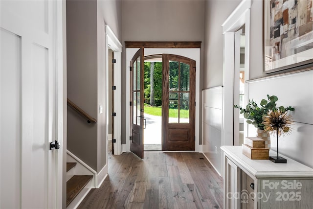 7703 Juniper Ln, Denver, NC 28037 - foyer with wood finished floors and baseboards