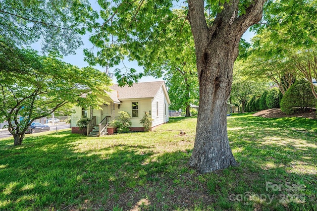 3042 N Oxford St, Claremont, NC 28610 - view of yard