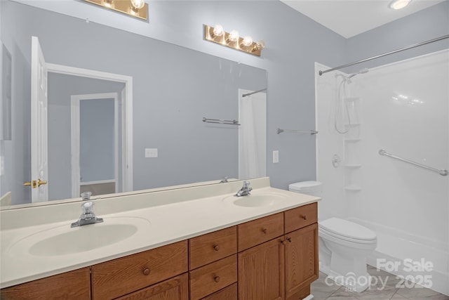 4467 Antelope Ln, Charlotte, NC 28269 - full bathroom featuring double vanity and toilet