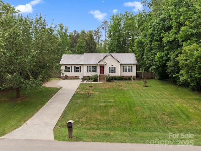 730 Cove Rd, Gastonia, NC 28052 - single story home with driveway, a front lawn, and metal roof