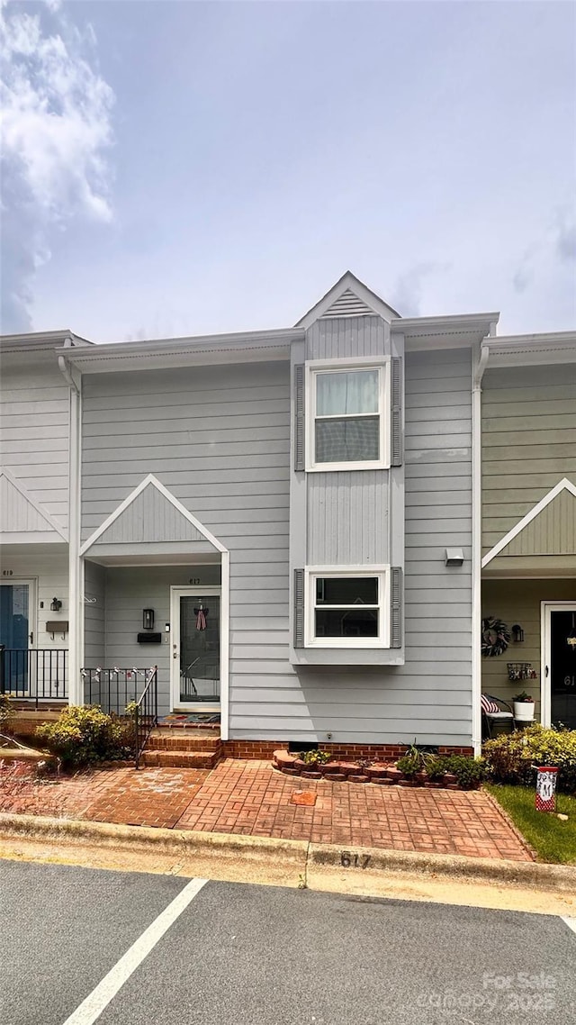 617 College Ave SW, Lenoir, NC 28645 - view of front of home