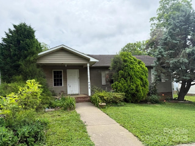 405 Jose St, Shelby, NC 28150 - view of front of property featuring a front yard and covered porch