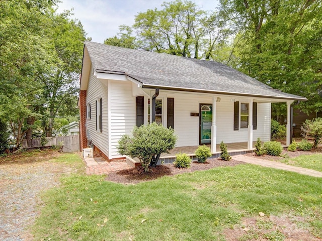 318 Chestnut Ave, Kannapolis, NC 28081 - view of front of home featuring a porch and a shingled roof