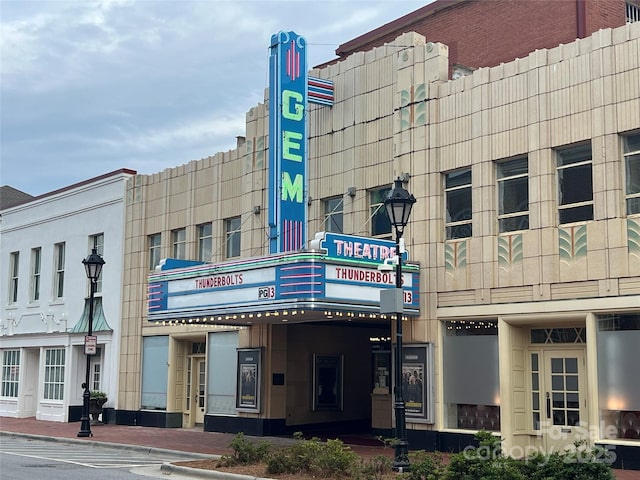 318 Chestnut Ave, Kannapolis, NC 28081 - view of building exterior