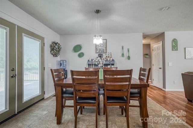 905 Severt Cir, Lenoir, NC 28645 - dining room with a chandelier and baseboards