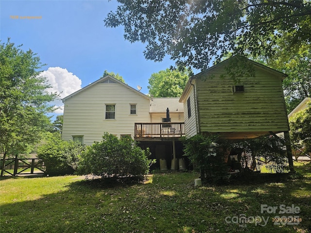7608 Surreywood Pl, Charlotte, NC 28270 - rear view of house featuring a deck
