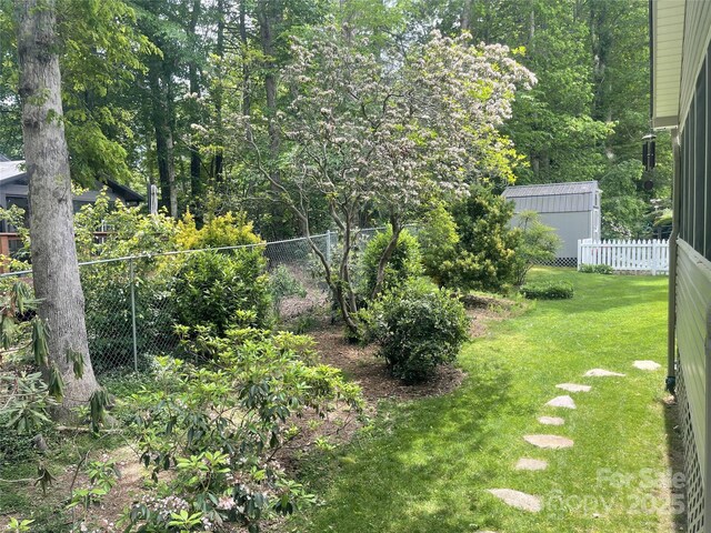 61 N Greenwood Forest Dr, Etowah, NC 28729 - photo 42