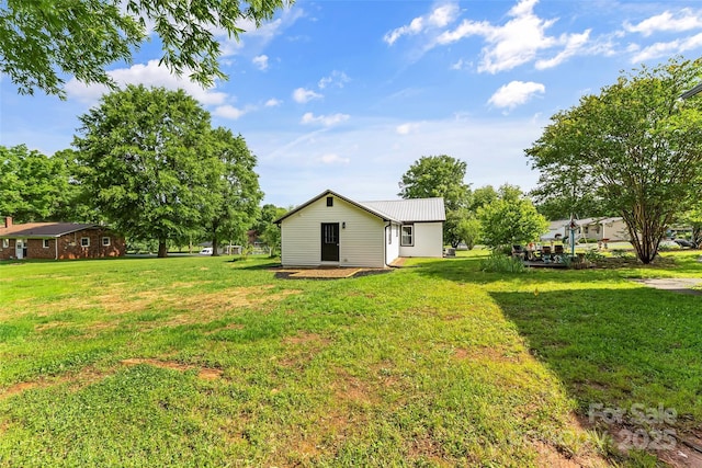 view of grassy yard