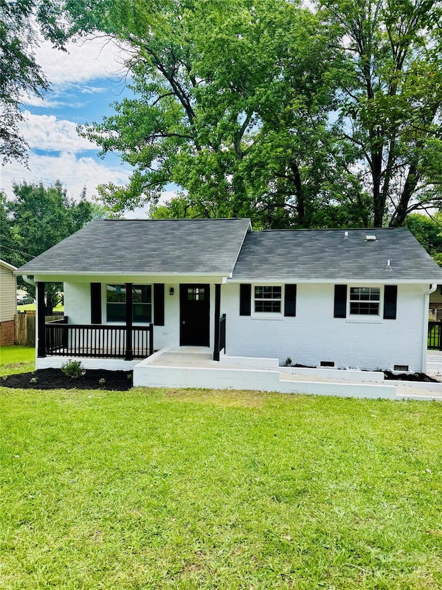 330 Willow Oak Cir, Lancaster, SC 29720 - single story home featuring a porch, a front lawn, and brick siding