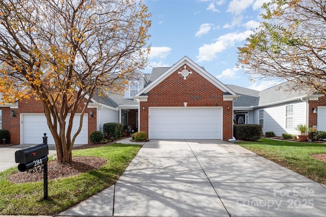 284 Garnet Ct, Fort Mill, SC 29708 - photo 1