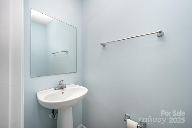 2037 Langer St, Charlotte, NC 28214 - view of bathroom